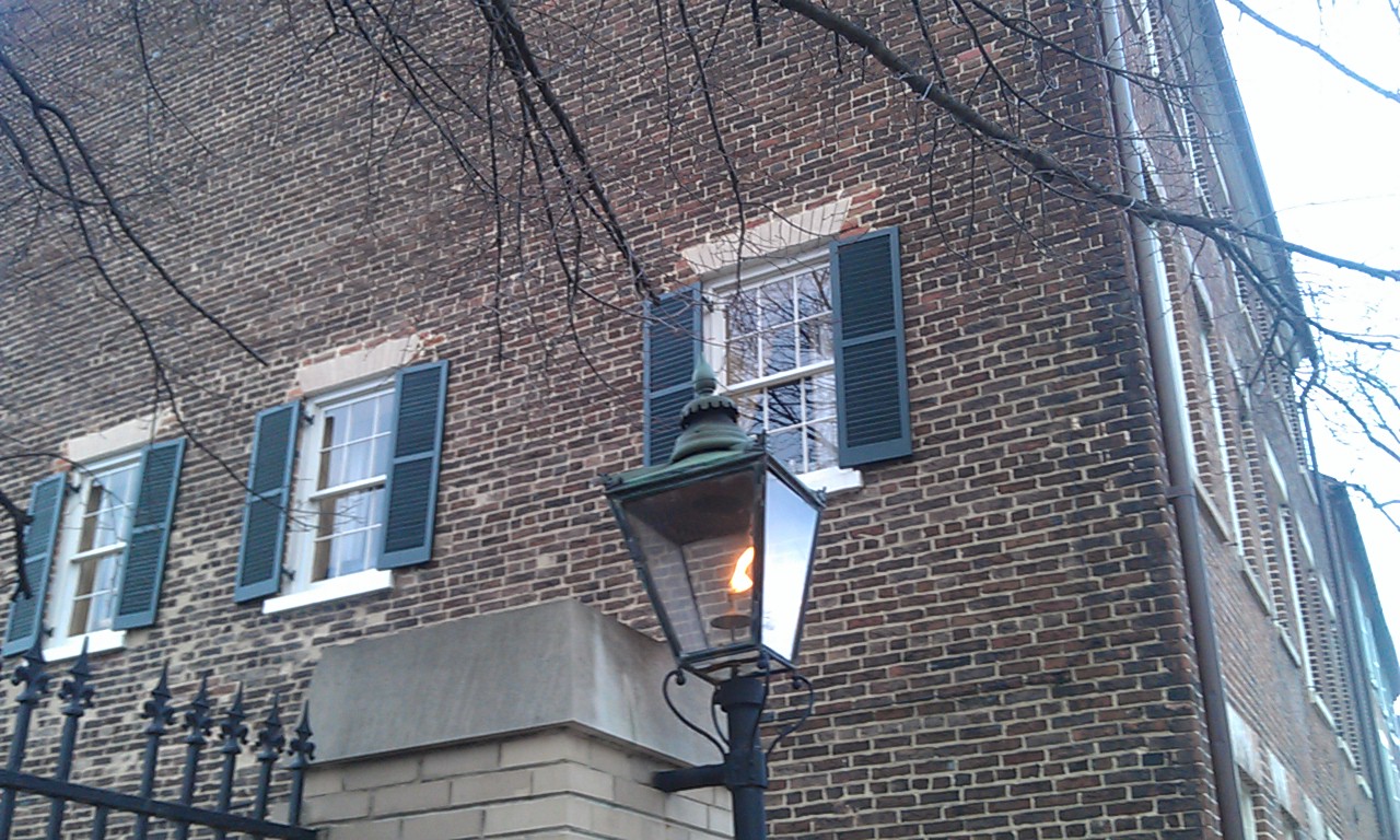 Gas street lamp in Old Town.