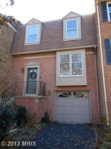 Townhouses at 7743 Jewelweed Ct Springfield VA 22152