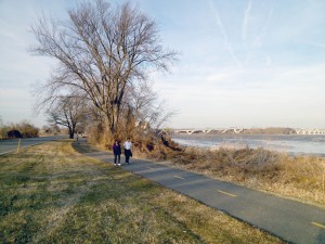 Mount Vernon Trail in March